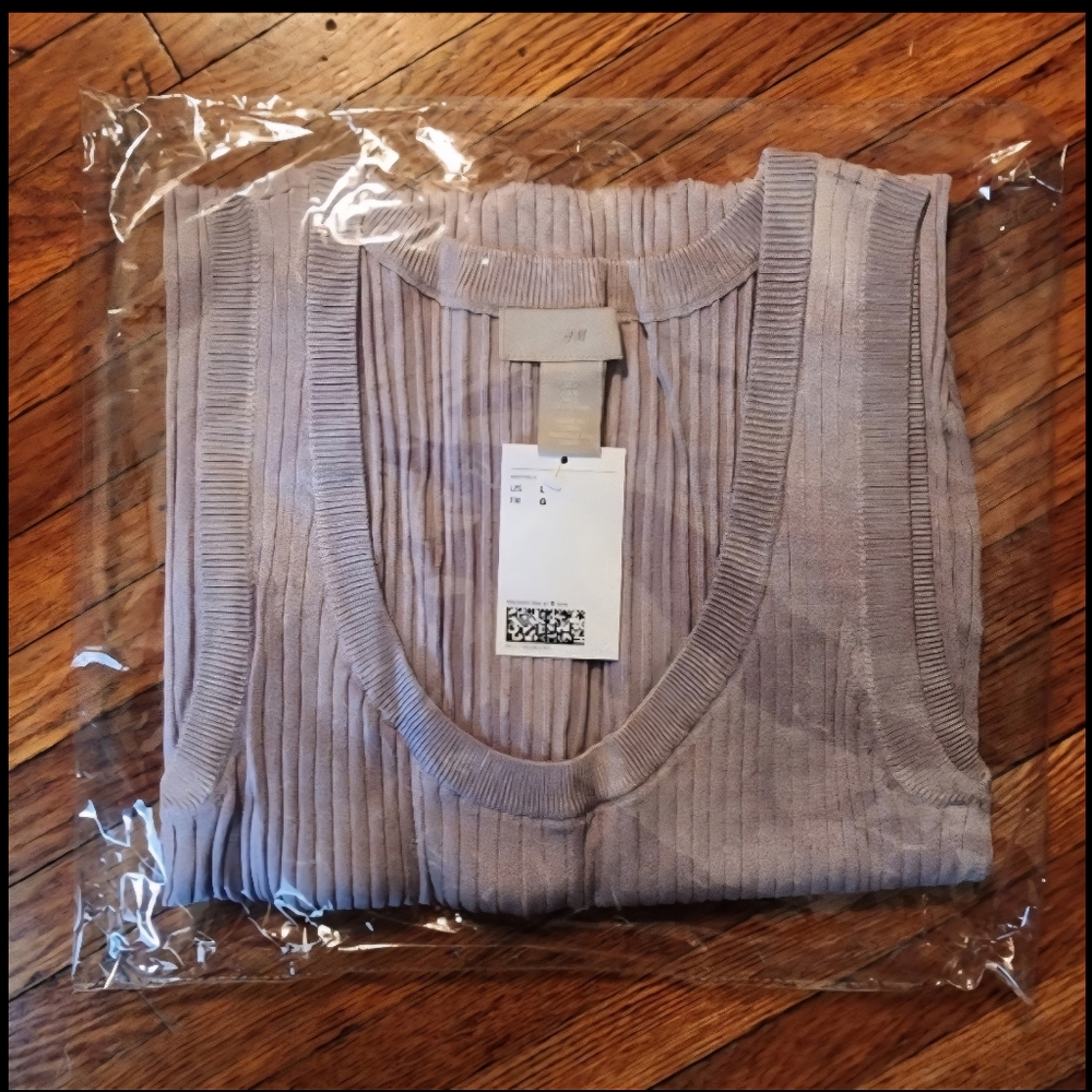 H&M BUNDLE - Picture 9 of 9